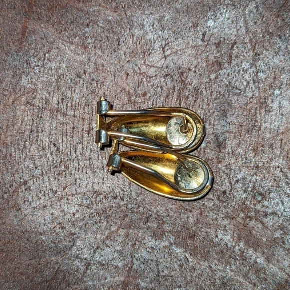 Teardrop Vintage Pierced Earrings - Picture 3 of 4